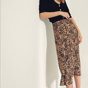Aritzia Wilfred midi skirt